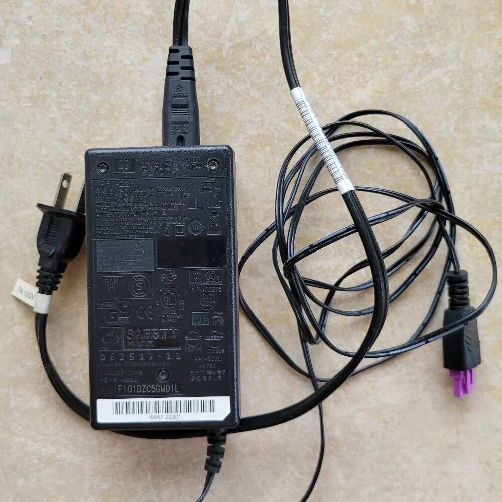 HP AC Power Adapter 0957-2230